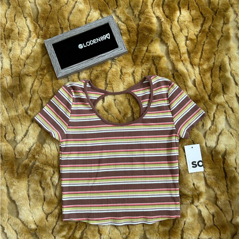 NWT Cute Striped Crop Tee